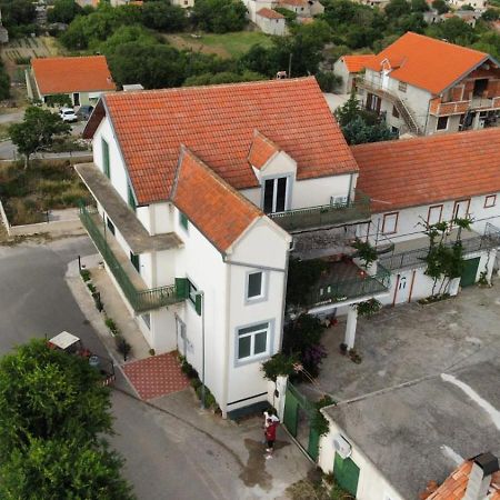 סקארדין Apartman Bartol מראה חיצוני תמונה